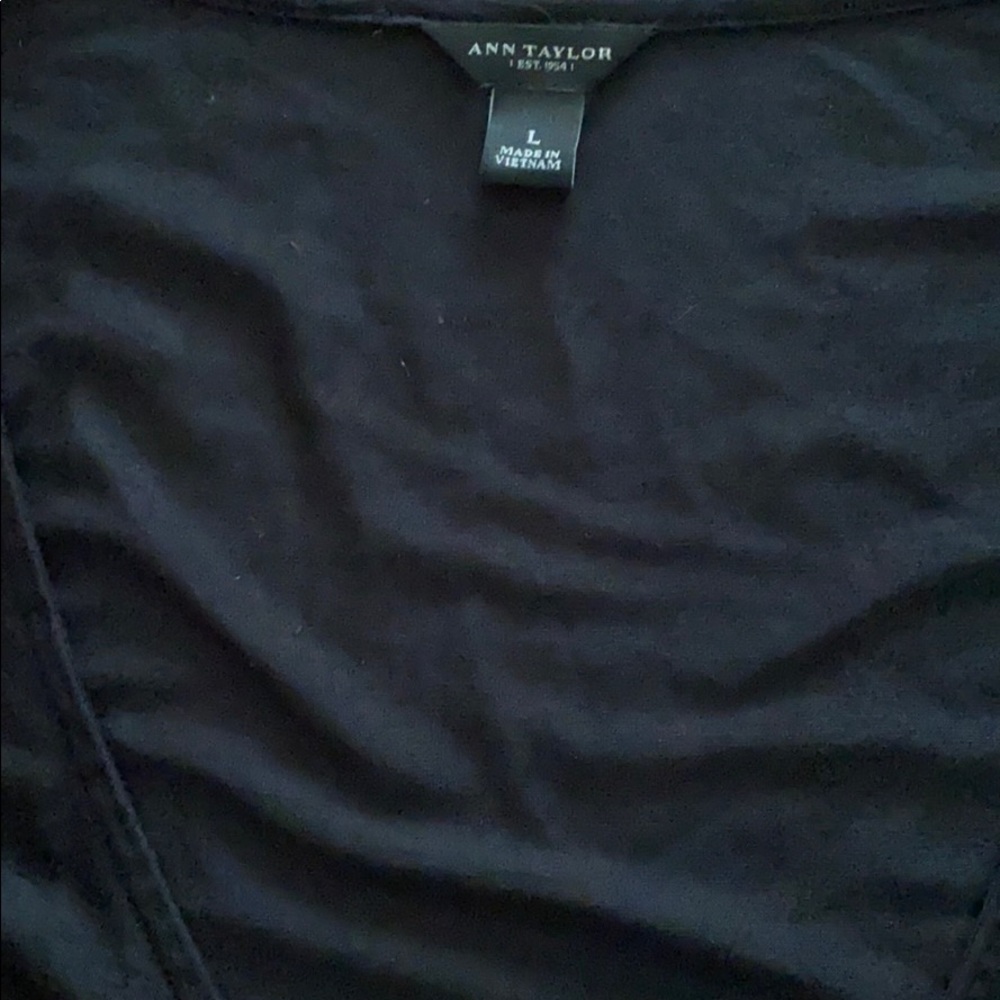 Blouses - Picture 3 of 6
